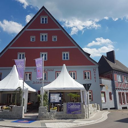 Seebauer-Hotel Die Ente Von Wassertruedingen Bagian luar foto