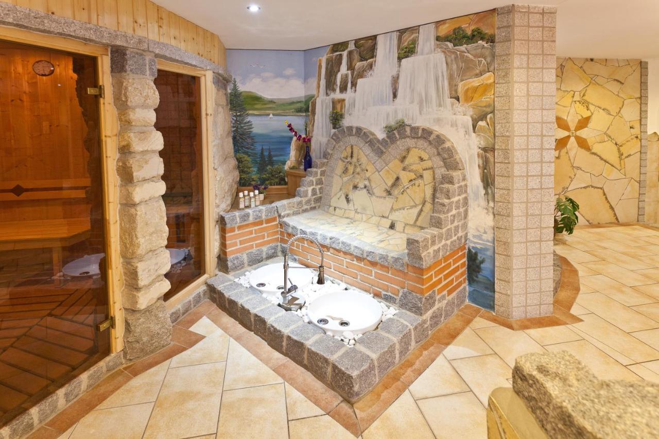 Seebauer-Hotel Die Ente Von Wassertruedingen Bagian luar foto