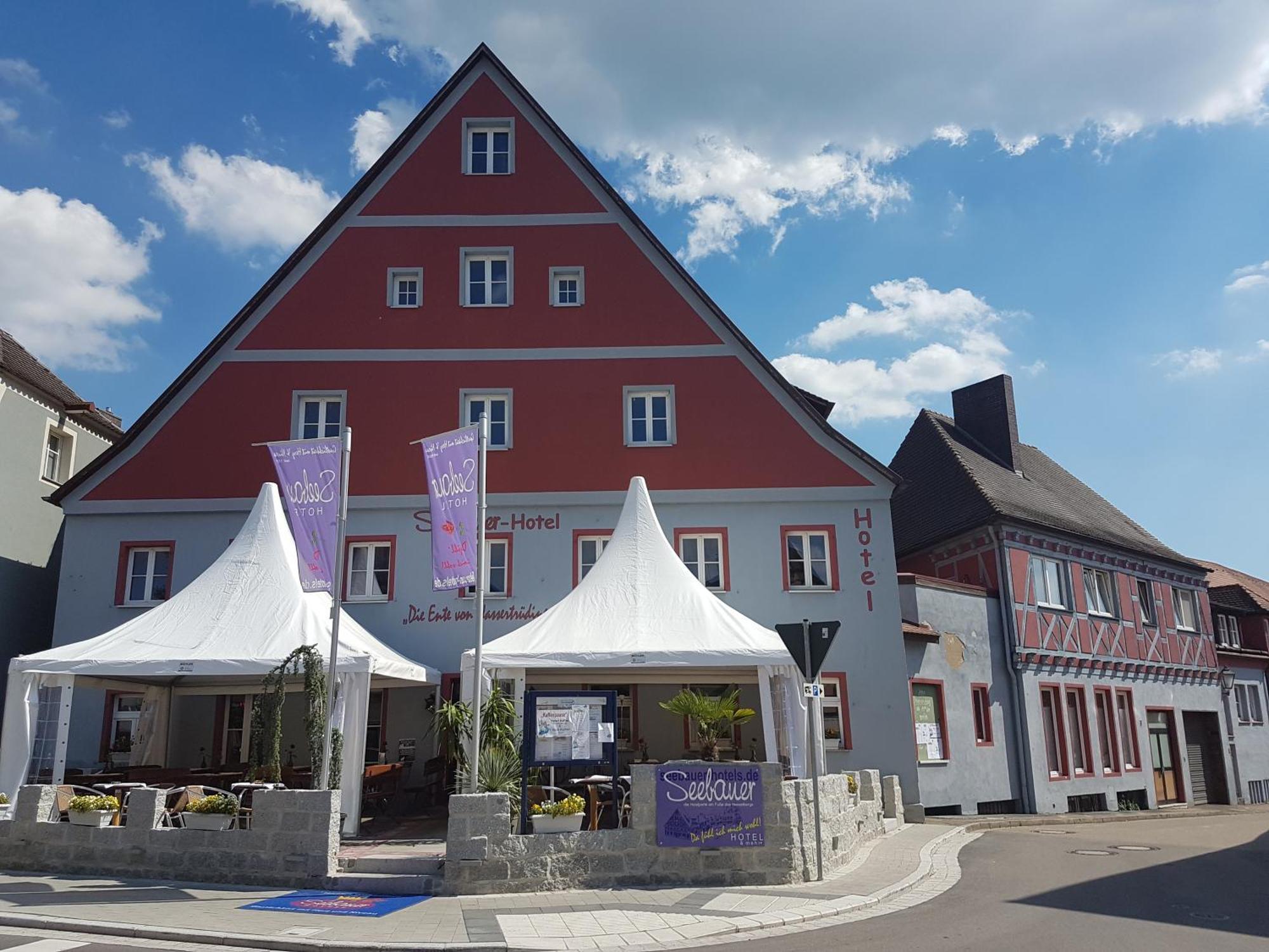 Seebauer-Hotel Die Ente Von Wassertruedingen Bagian luar foto